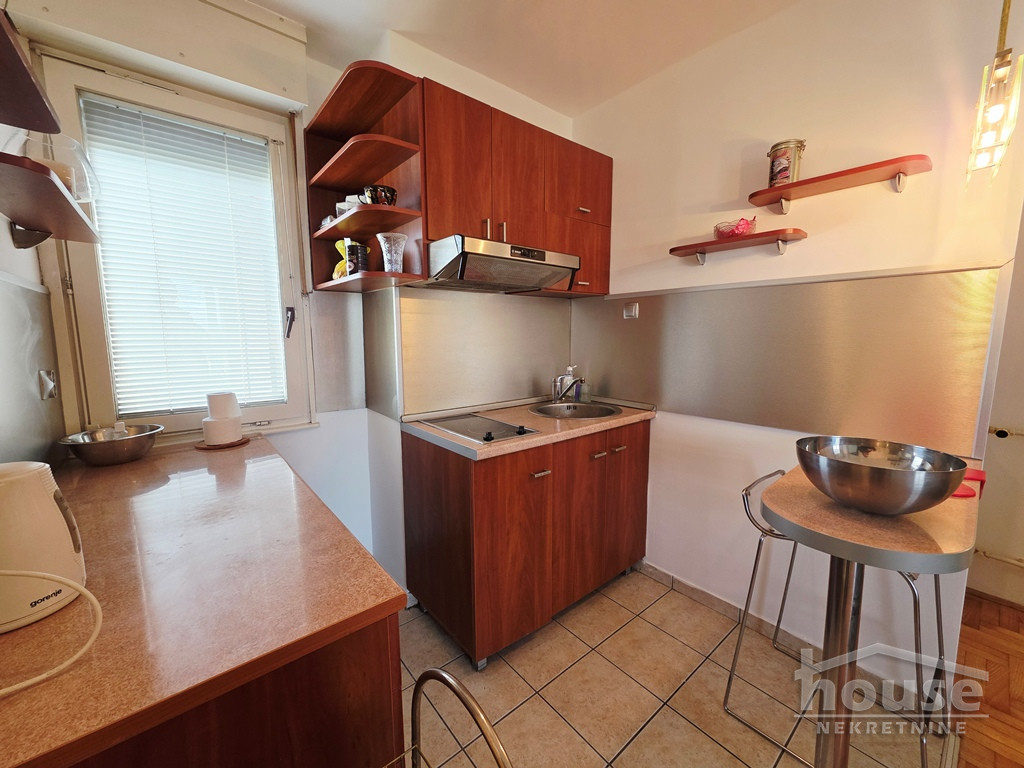stanovi-2-re-1102512-bwveu Dvosoban stan na prodaju, Bulevar Oslobođenja, Novi Sad, 51m², 148.000 €