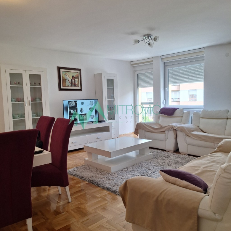 Stan Prodaja Novi Sad  64 m2