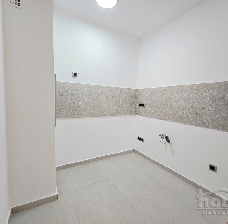 Stan Prodaja Novi Sad  48 m2