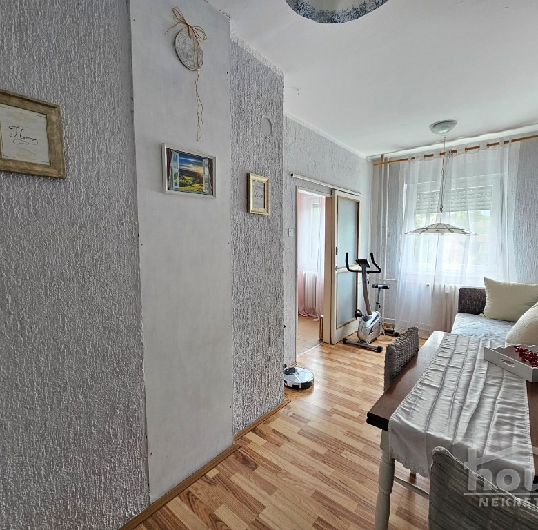 Stan Prodaja Novi Sad  63 m2