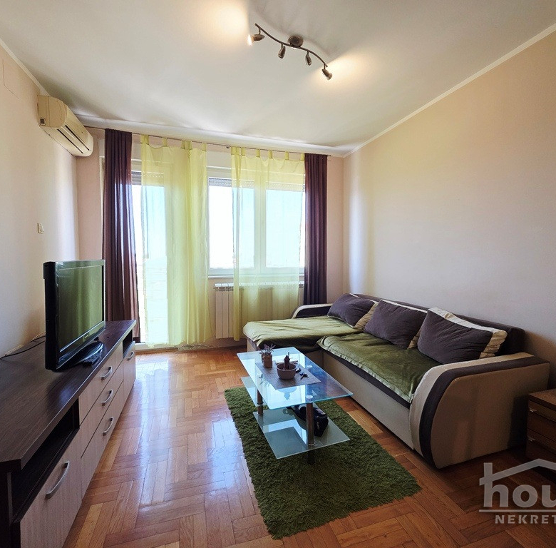 Stan Prodaja Novi Sad  44 m2