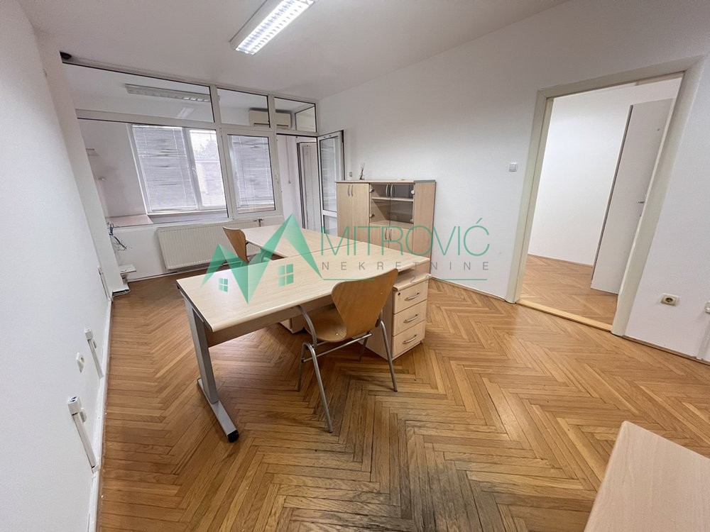 stanovi-2-re-bulevar-osloboDJenja-1001828-hq3d3 Dvosoban stan na prodaju, Bulevar Oslobođenja, Novi Sad, 46m², 146.260 €