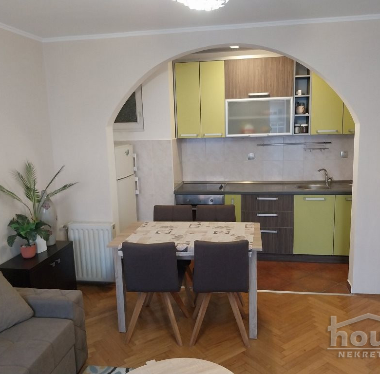 Stan Prodaja Novi Sad  43 m2