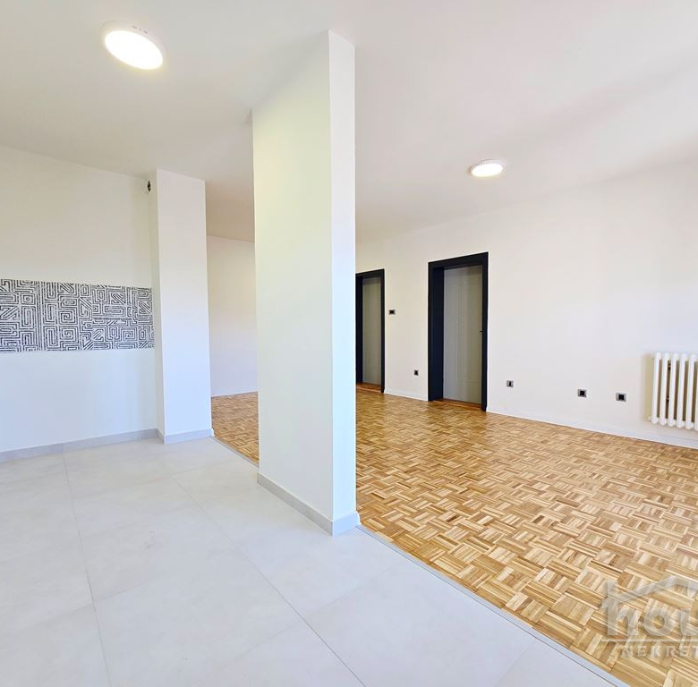 Stan Prodaja Novi Sad  55 m2