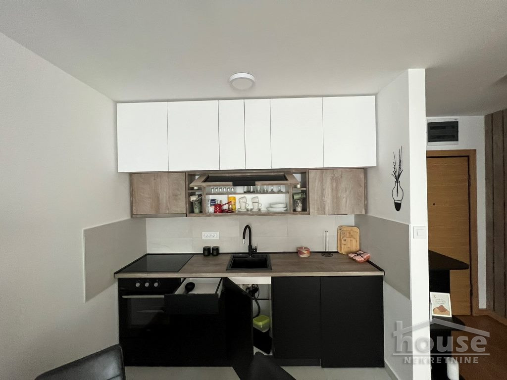 stanovi-2-re-centar-1062401-2rpht Dvosoban stan na prodaju, Centar, Novi Sad, 48m², 1. sprat, 180.000 €
