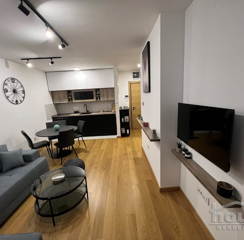 Stan Prodaja Novi Sad  48 m2