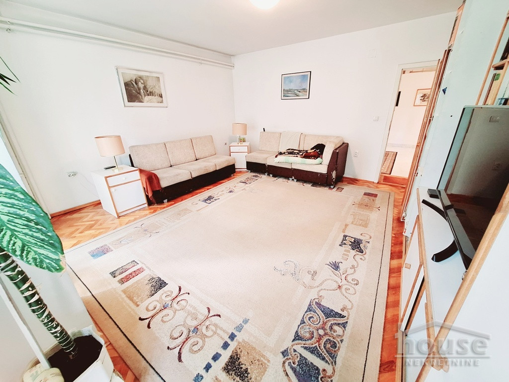 stanovi-2-re-centar-1062553-tekek Trosoban stan na prodaju, Centar, Novi Sad, 83m², 2. sprat, 290.000 €