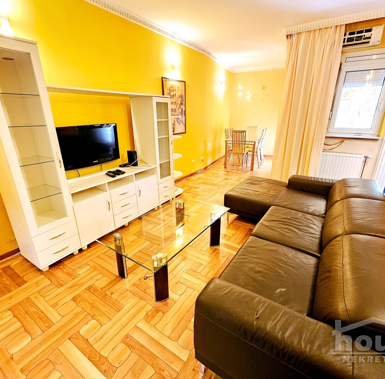 Stan Prodaja Novi Sad  64 m2