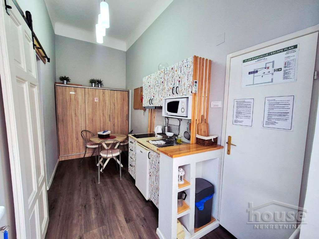 stanovi-2-re-centar-1065187-ldqq8 Dvosoban stan na prodaju, Centar, Novi Sad, 48m², 1. sprat, 200.000 €