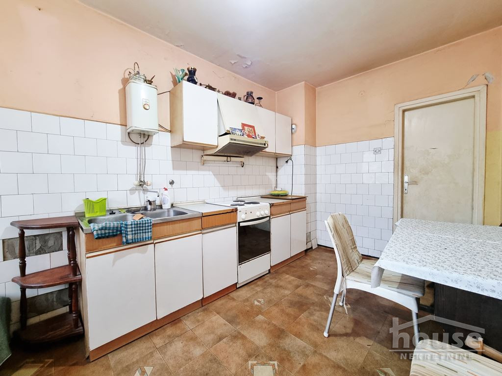 Stan Prodaja Novi Sad  64 m2