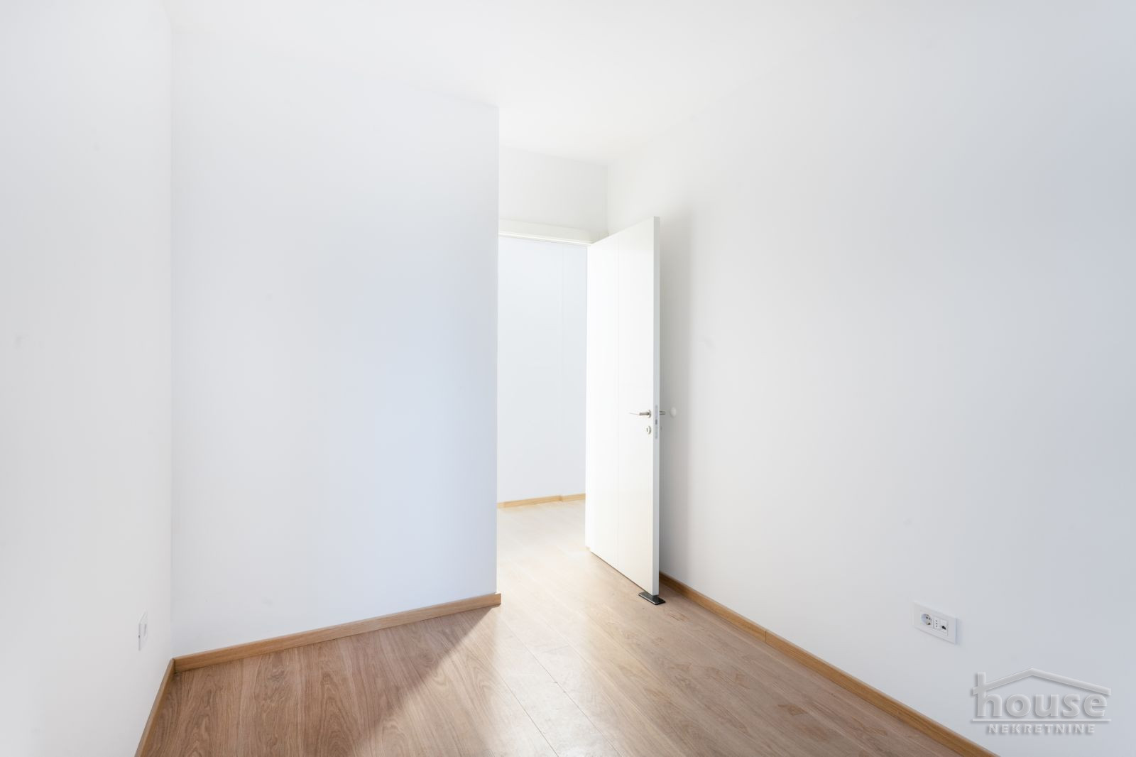 Dvosoban stan na prodaju, Centar, Novi Sad, 50m², 2. sprat, 235.870 €