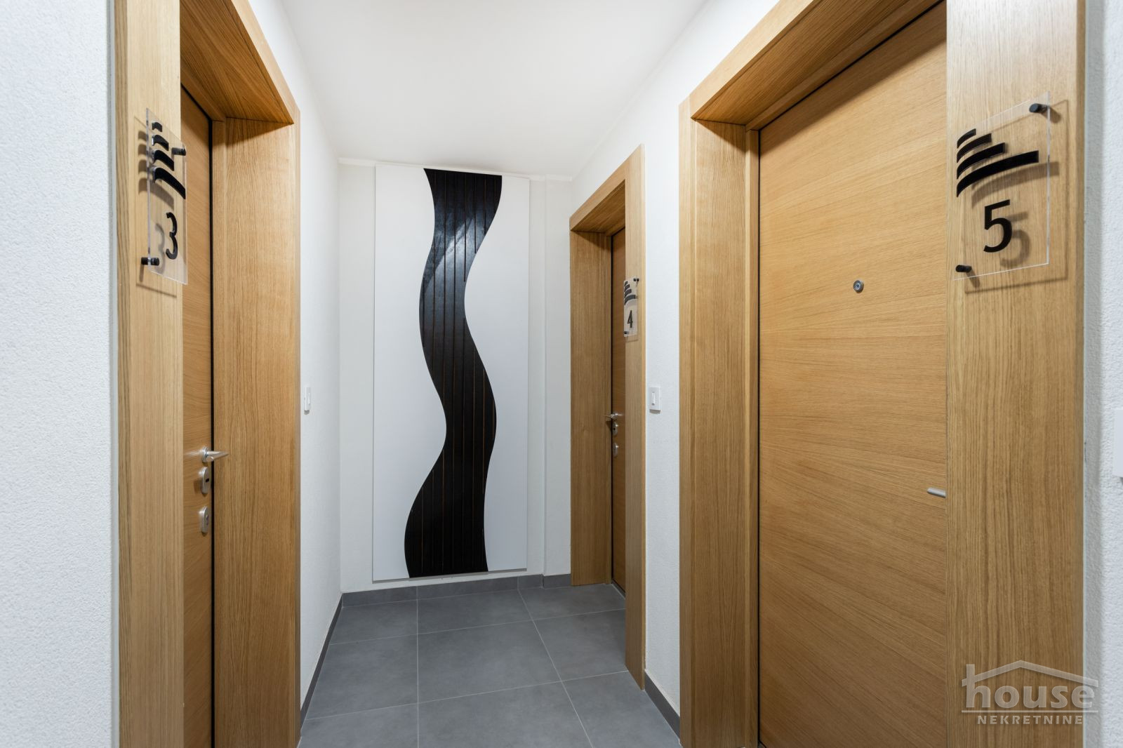 Dvosoban stan na prodaju, Centar, Novi Sad, 50m², 2. sprat, 235.870 €