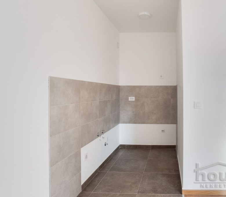 Stan Prodaja Novi Sad  50 m2