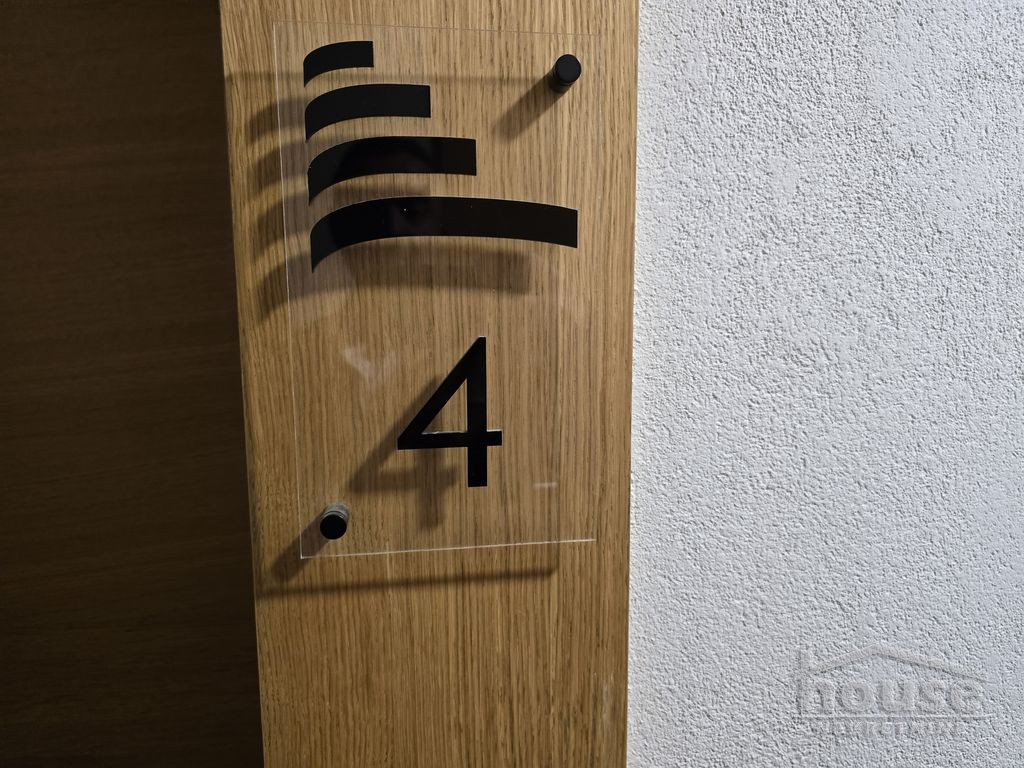 Dvosoban stan na prodaju, Centar, Novi Sad, 50m², 2. sprat, 235.870 €