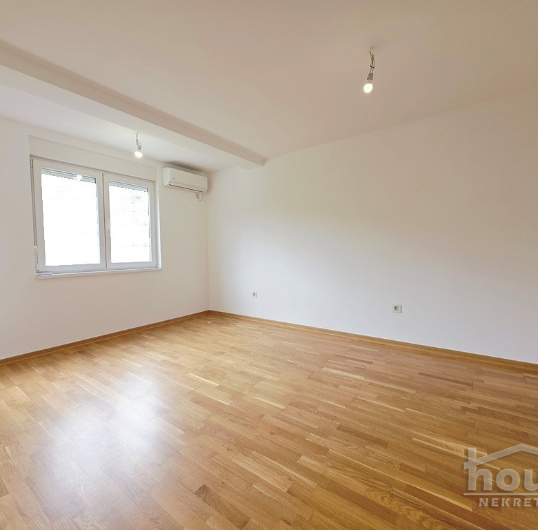 Stan Prodaja Novi Sad  40 m2