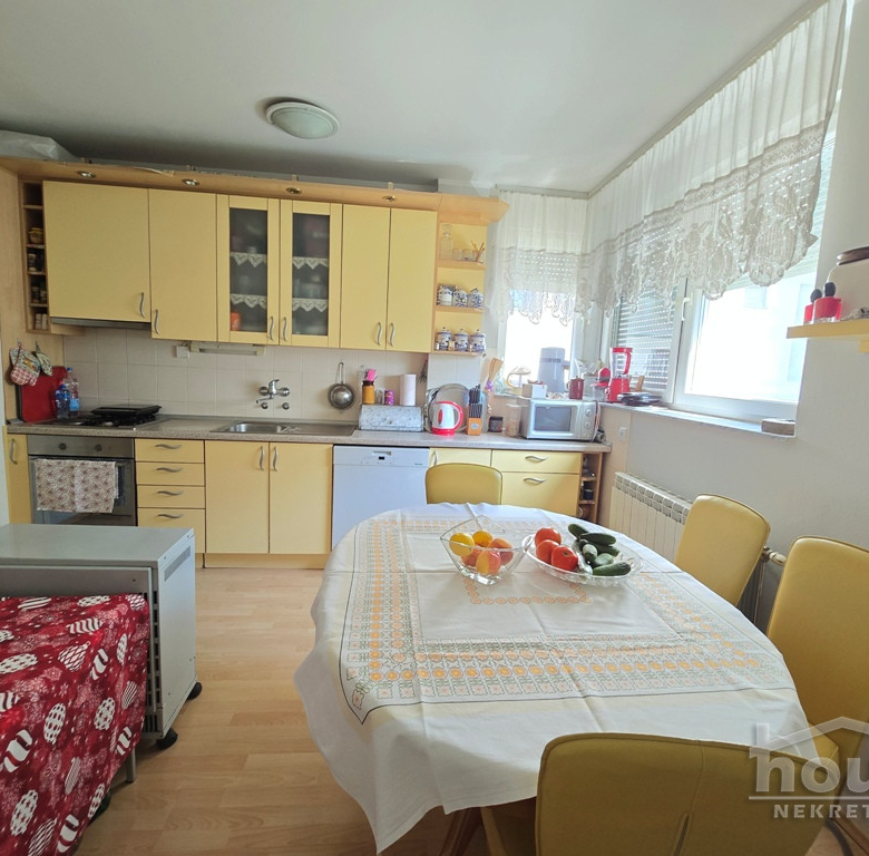 Stan Prodaja Novi Sad  69 m2