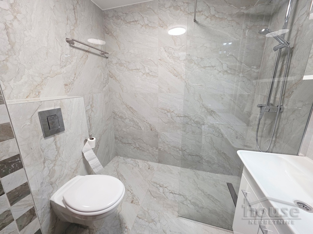 Dvosoban stan na prodaju, Nova Detelinara, Novi Sad, 60m², 3. sprat, 200.000 €