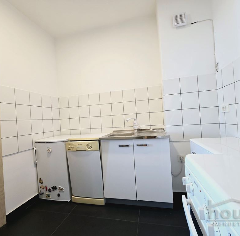 Stan Prodaja Novi Sad  66 m2
