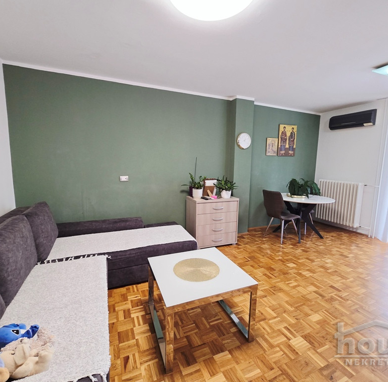 Stan Prodaja Novi Sad  55 m2