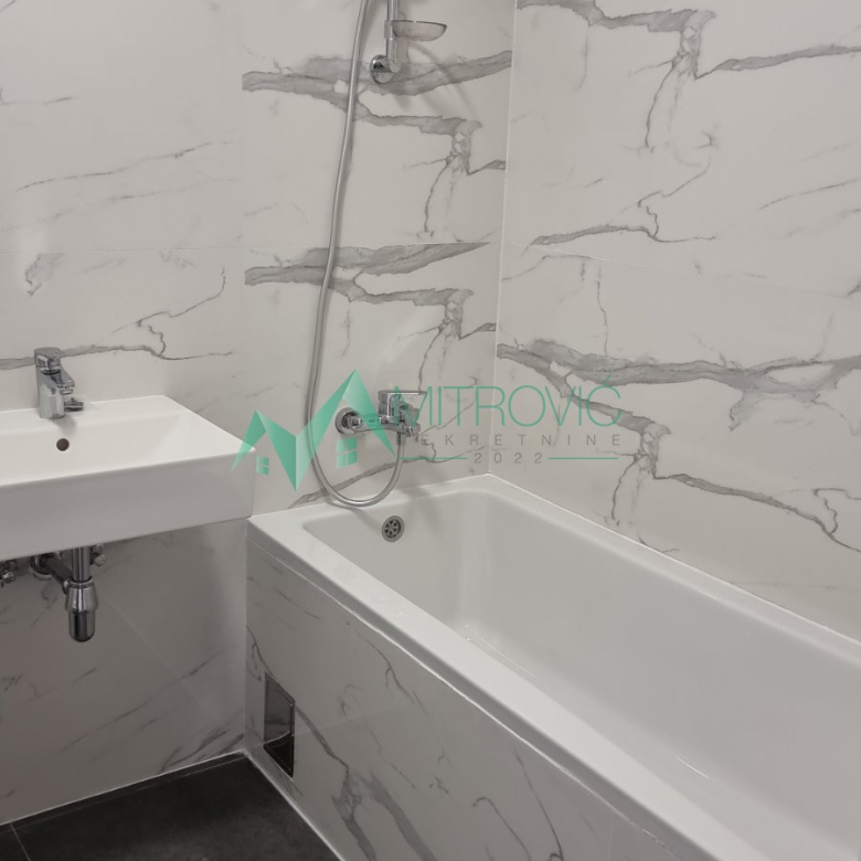Stan Prodaja Novi Sad  44 m2