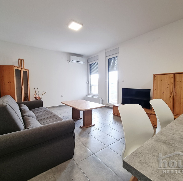Stan Prodaja Novi Sad  43 m2