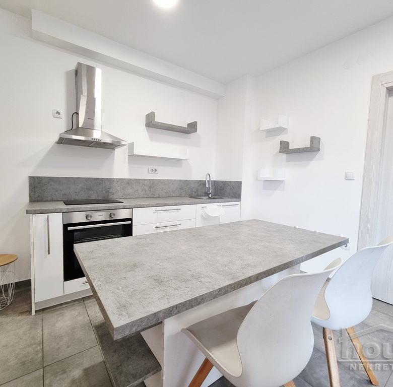 Stan Prodaja Novi Sad  43 m2