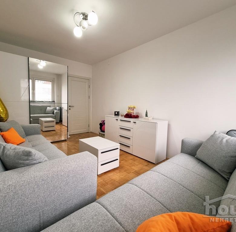 Stan Prodaja Novi Sad  54 m2