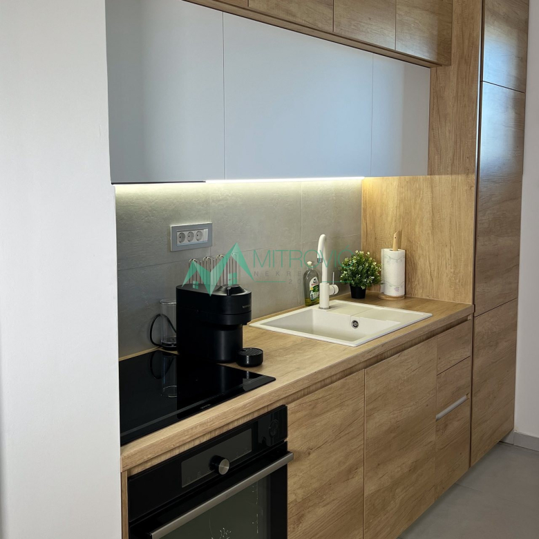 Stan Prodaja Novi Sad  50 m2