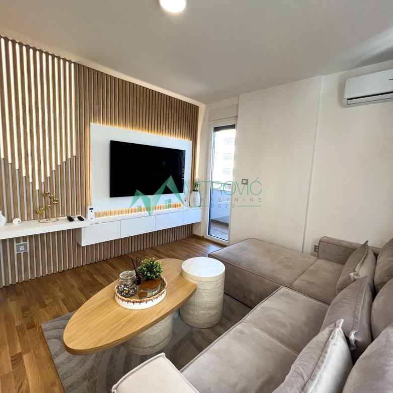 Stan Prodaja Novi Sad  50 m2