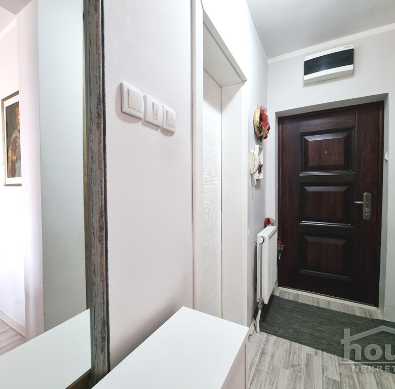 Stan Prodaja Novi Sad  48 m2