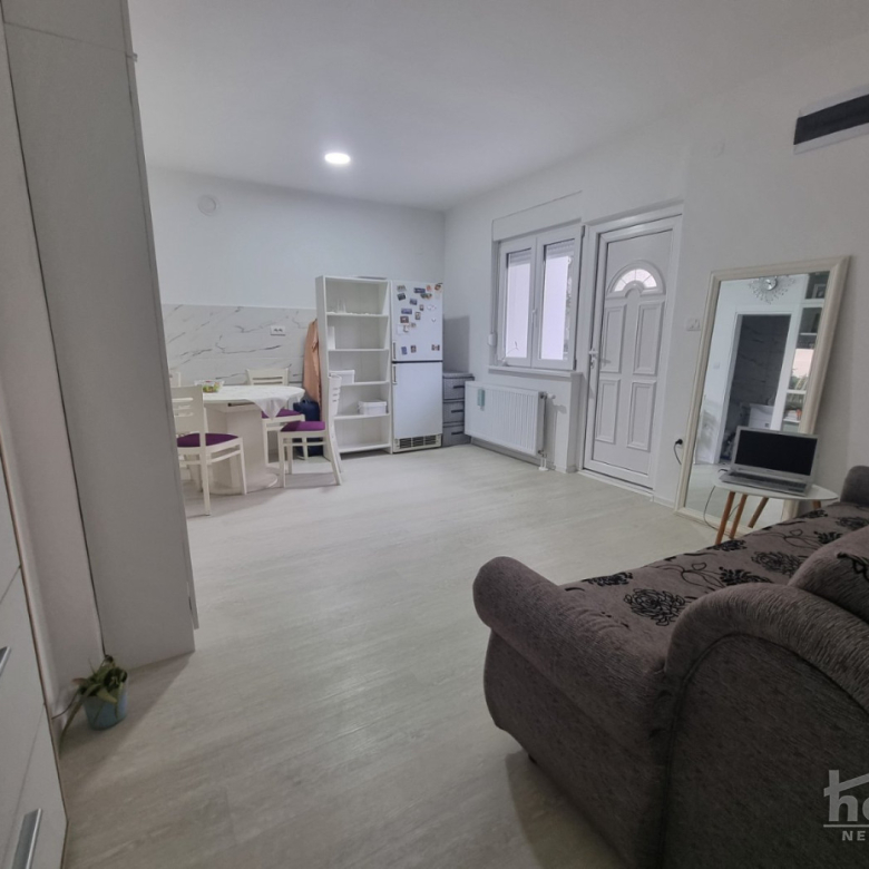 Stan Prodaja Novi Sad  51 m2