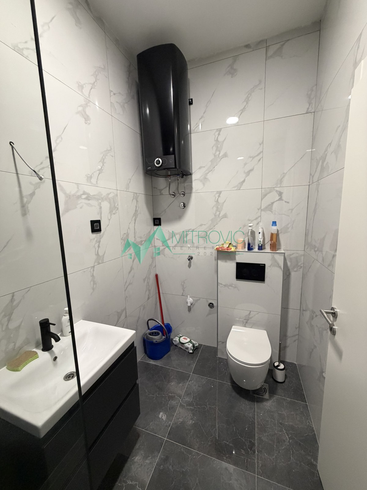 Stan Prodaja Novi Sad  47 m2