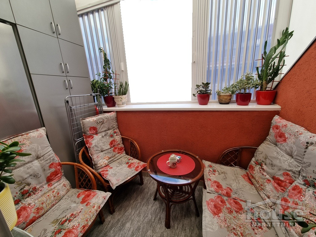 stanovi-3-5-dx-bulevar-1100936-m8nfv Troiposoban stan na prodaju, Centar, Novi Sad, 77m², 198.800 €