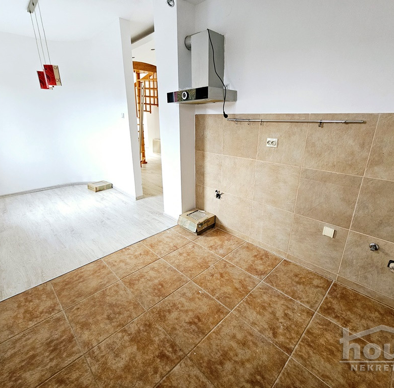 Stan Prodaja Novi Sad  130 m2