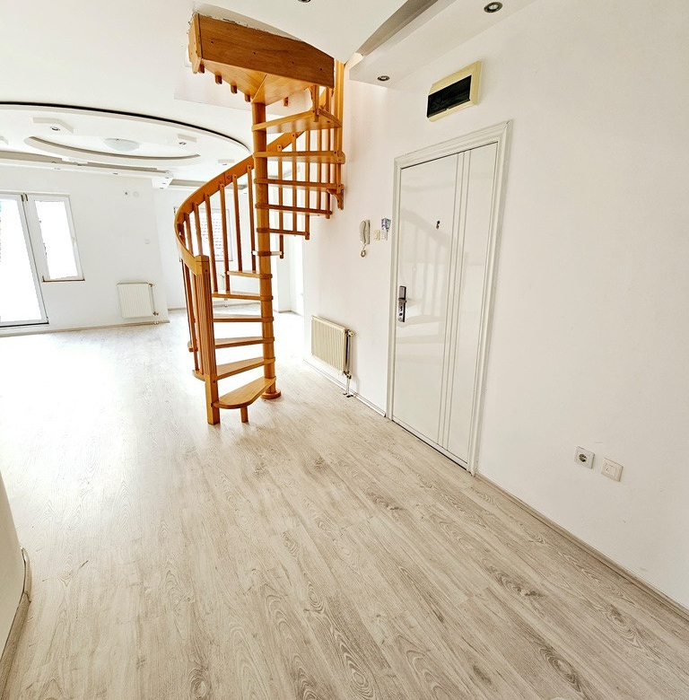 Stan Prodaja Novi Sad  130 m2