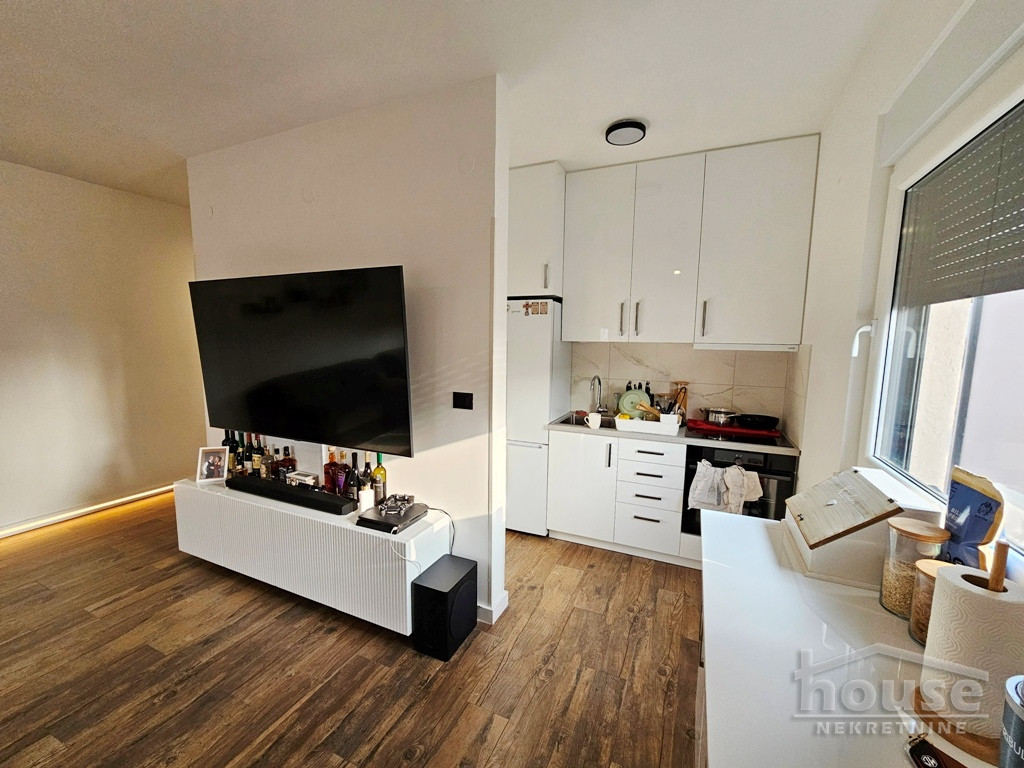 Stan Prodaja Novi Sad  87 m2