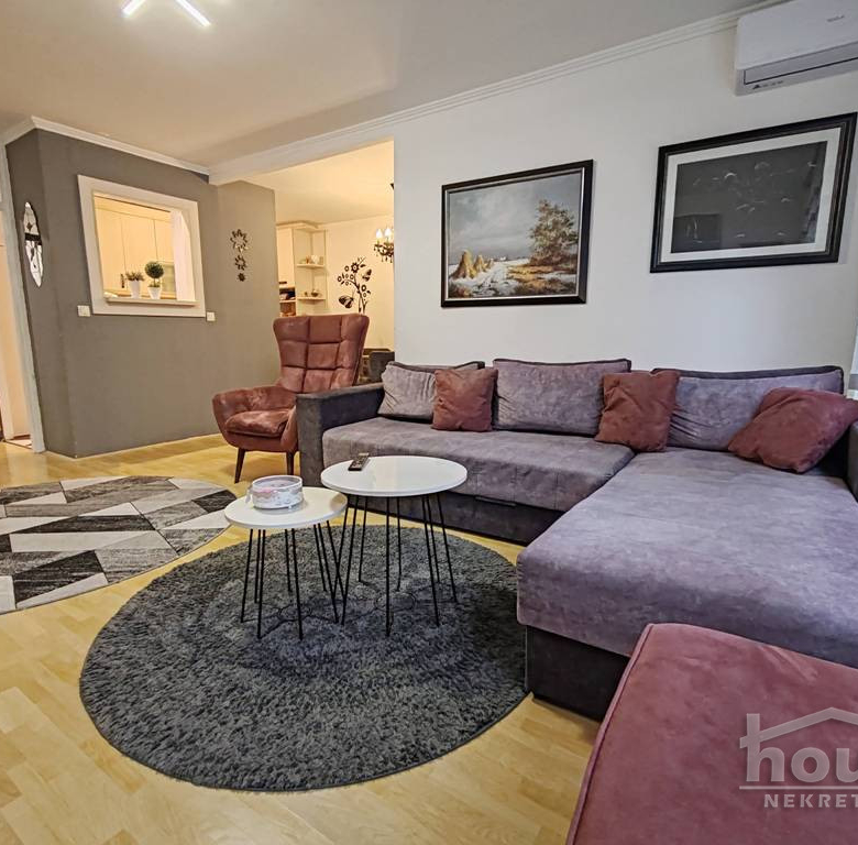 Stan Prodaja Novi Sad  70 m2