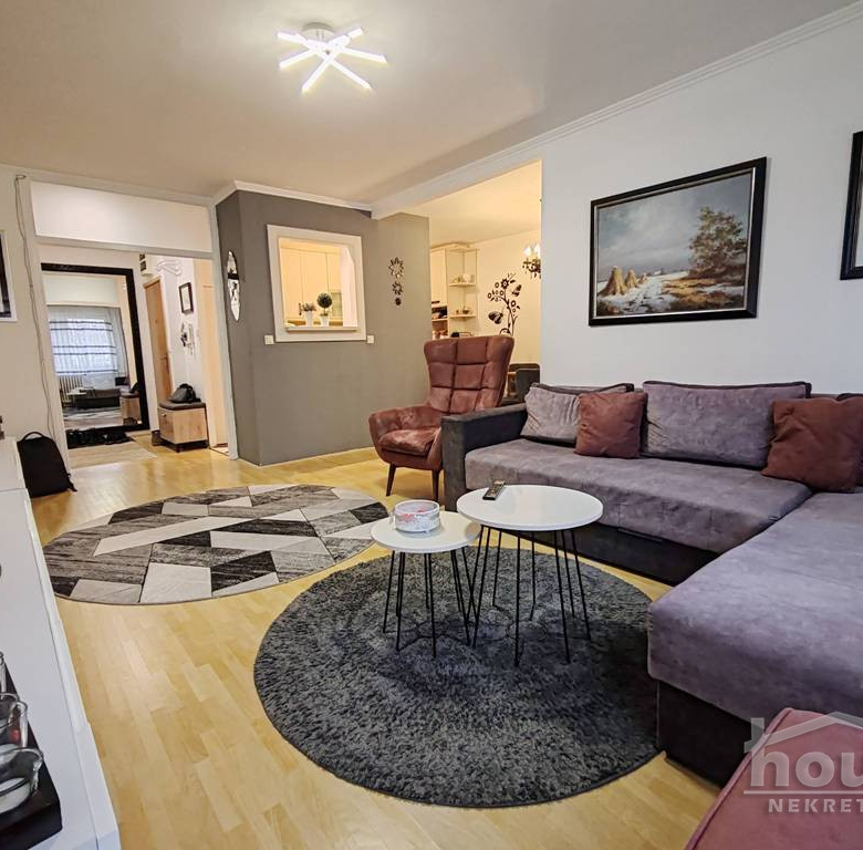 Stan Prodaja Novi Sad  70 m2