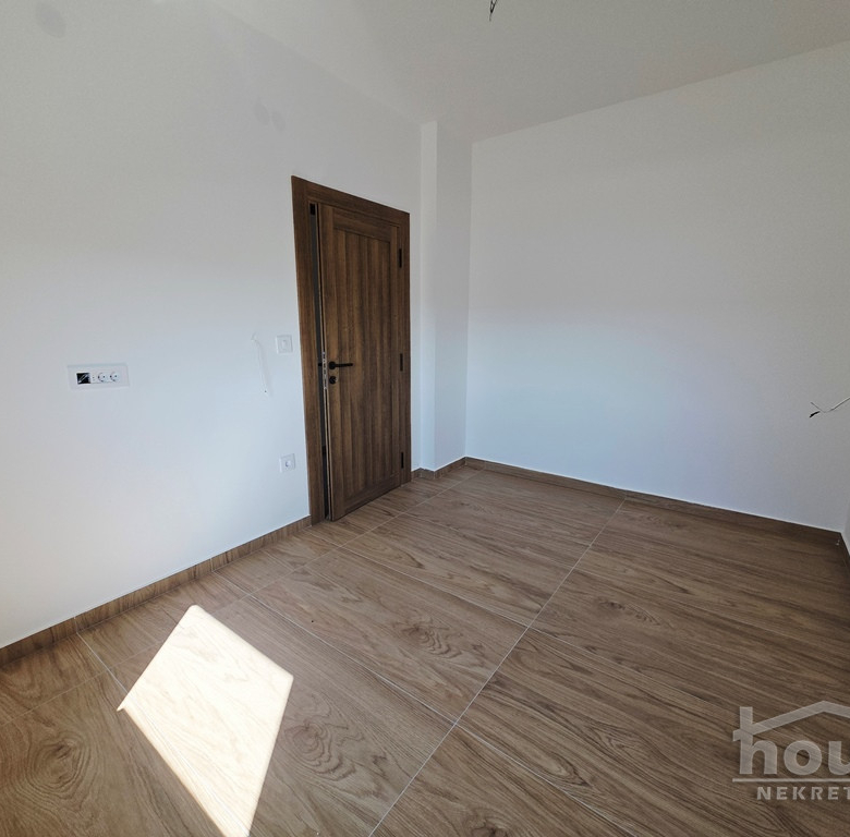 Stan Prodaja Novi Sad  93 m2