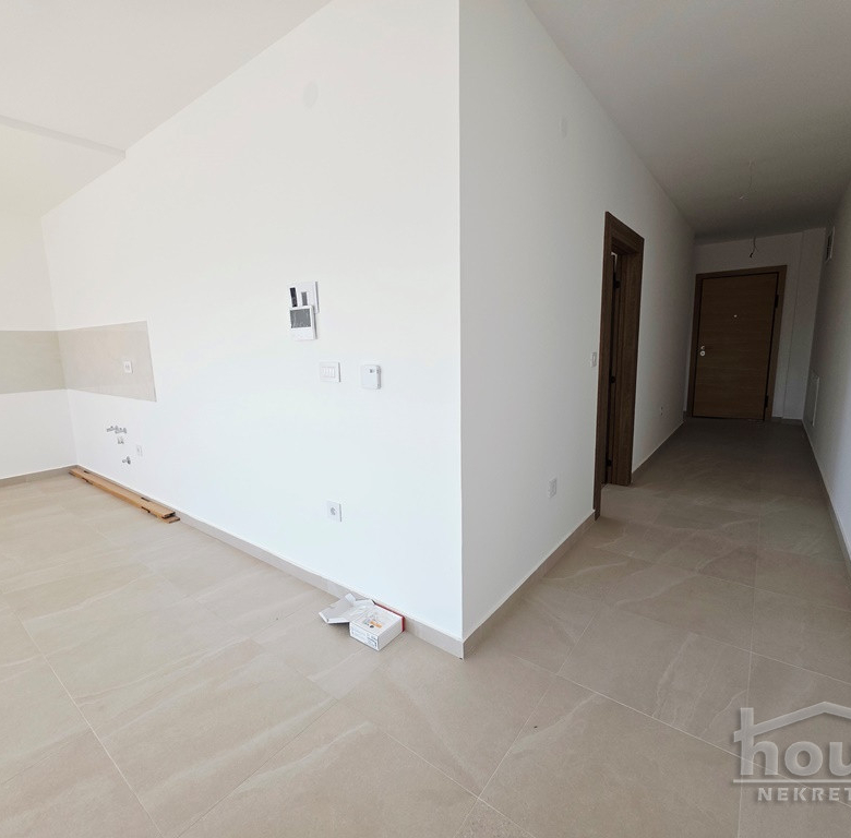 Stan Prodaja Novi Sad  93 m2