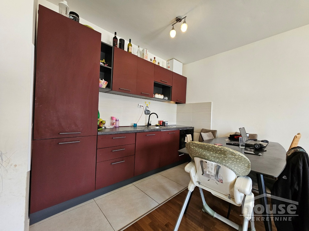 Stan Prodaja Novi Sad  75 m2
