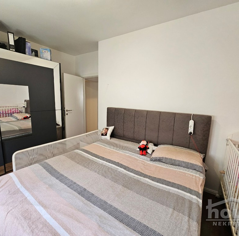 Stan Prodaja Novi Sad  75 m2