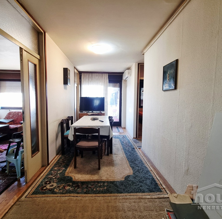 Stan Prodaja Novi Sad  77 m2