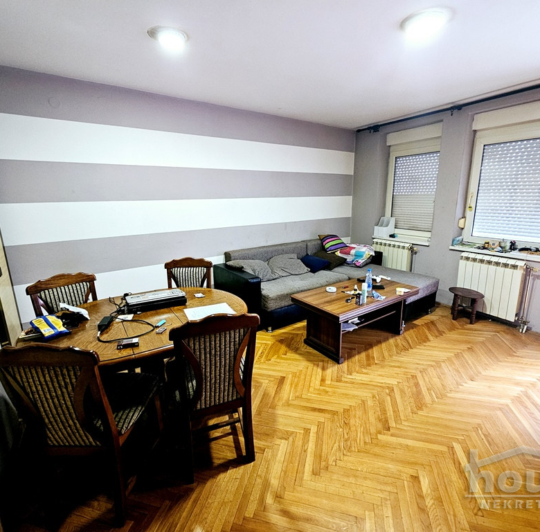 Stan Prodaja Novi Sad  90 m2