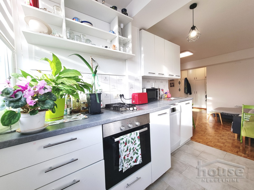 stanovi-3-5-re-bulevar-1102251-a4ql8 Troiposoban stan na prodaju, Bulevar Oslobođenja, Novi Sad, 53m², 7. sprat, 160.000 €