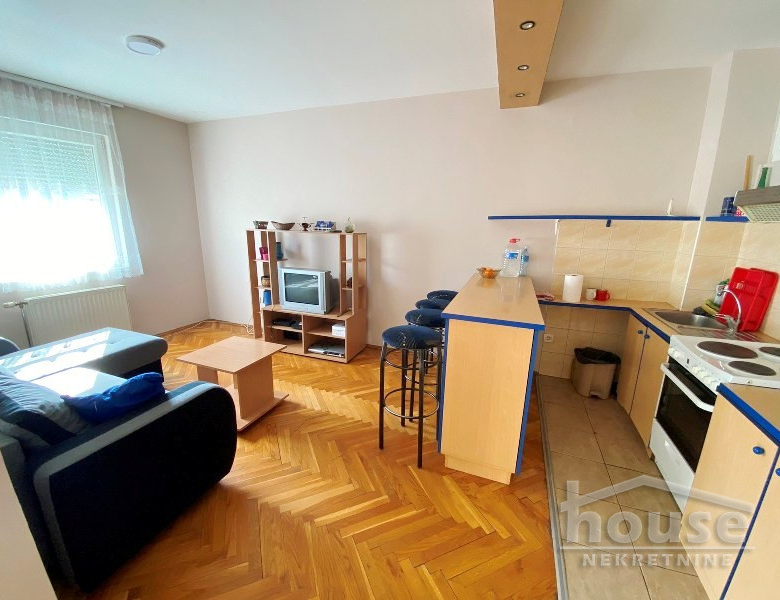 Stan Prodaja Novi Sad  67 m2