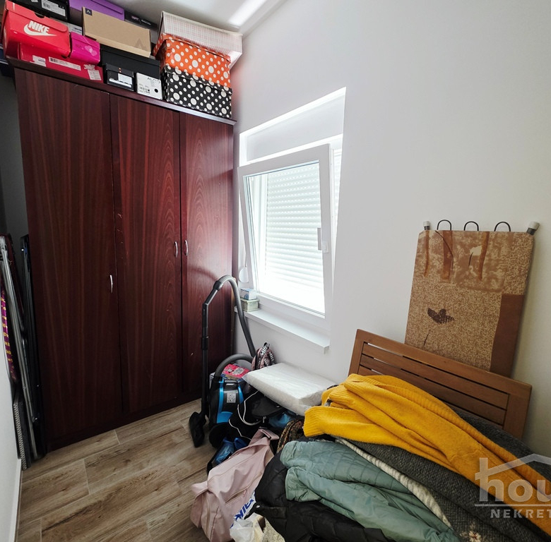 Stan Prodaja Novi Sad  70 m2