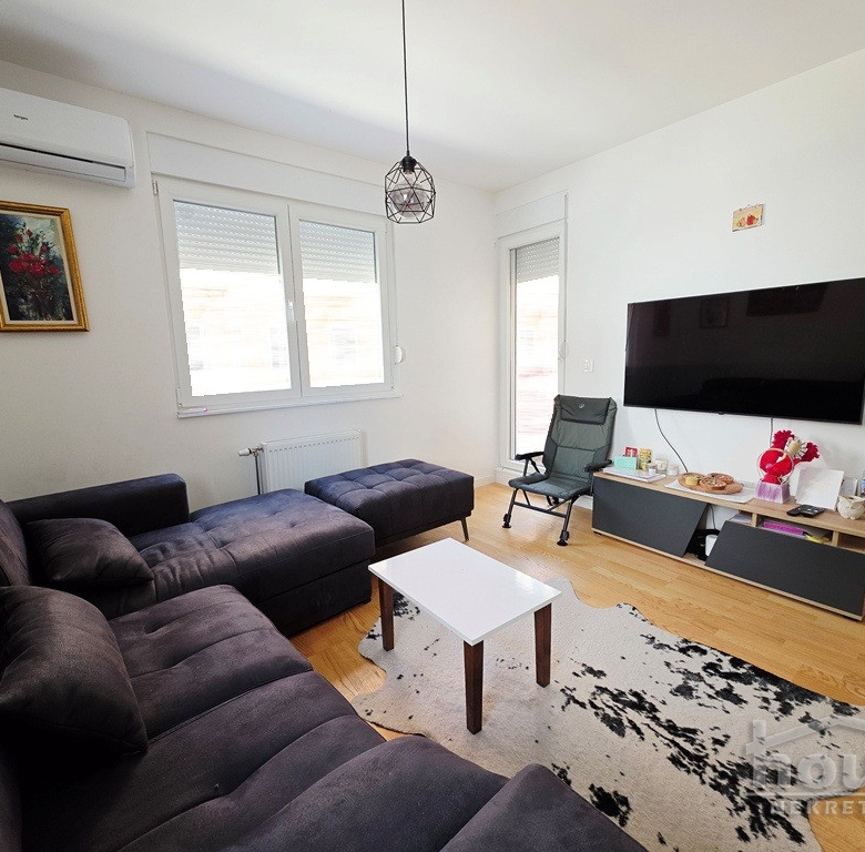 Stan Prodaja Novi Sad  73 m2