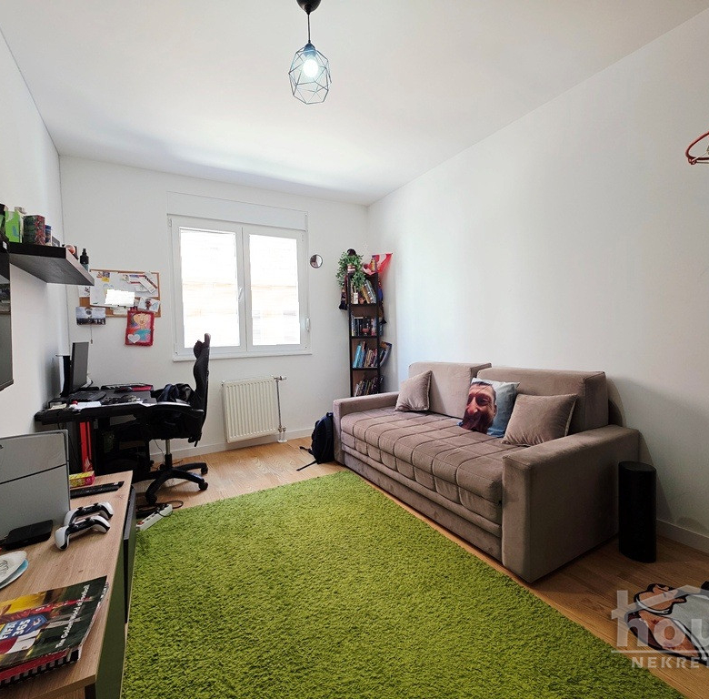 Stan Prodaja Novi Sad  73 m2