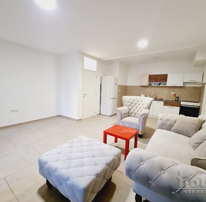 Stan Prodaja Novi Sad  70 m2